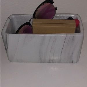 Marble Makeup Storage
